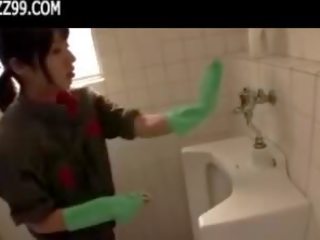 Mosaic: magnifique nettoyeur donne connaisseur pipe en lavatory 01
